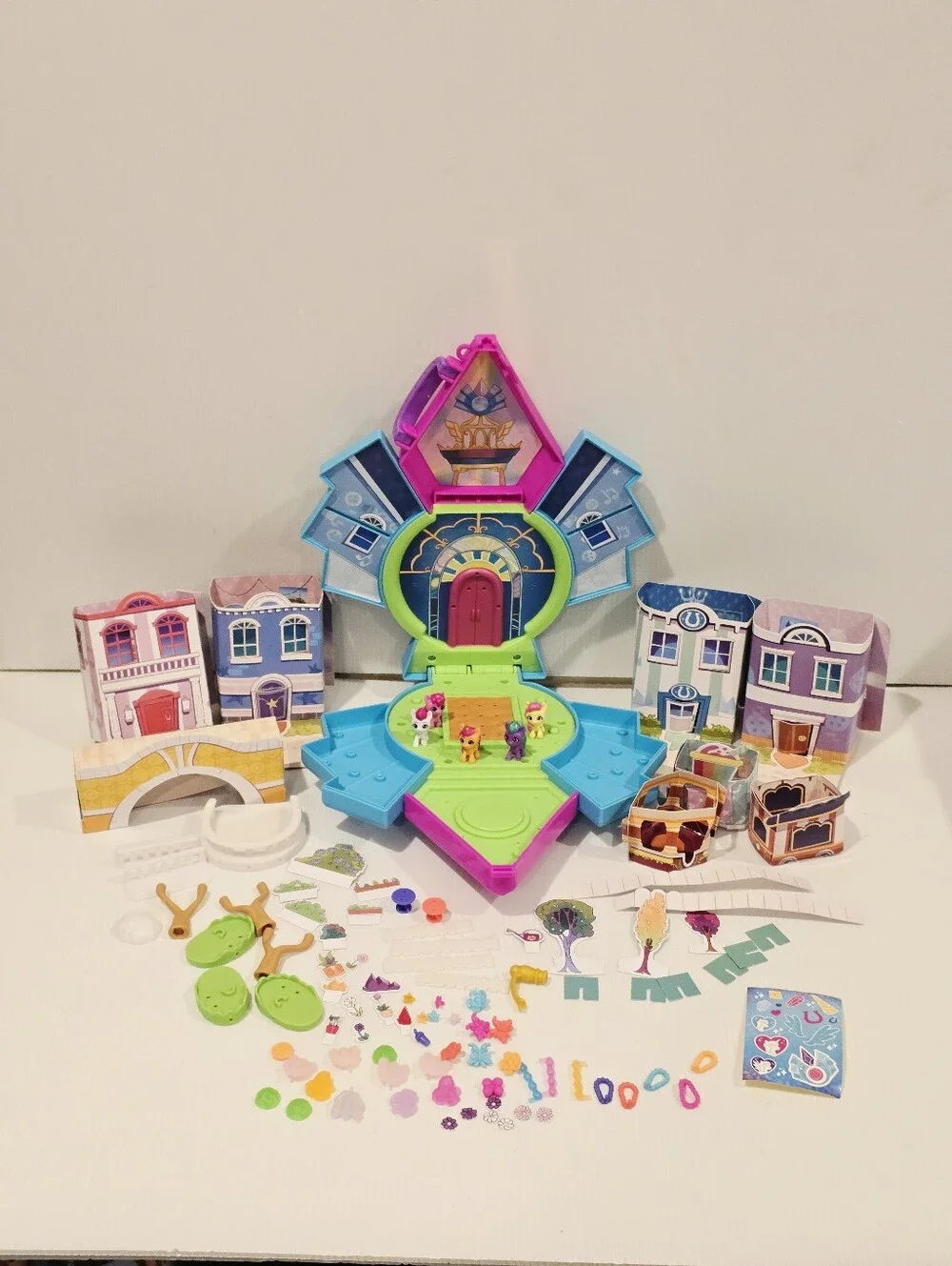 My Little Pony Mini World Magic Epic Mini Crystal Brighthouse Playset